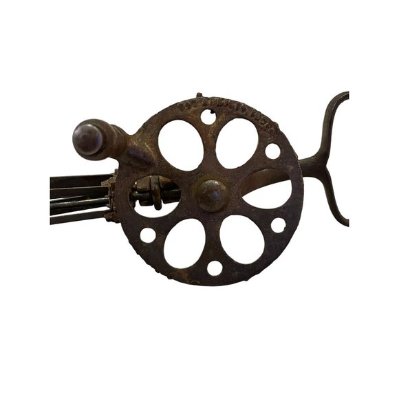 Vintage Primitive Hand Mixer Egg Beater Used - Picture 8 of 12